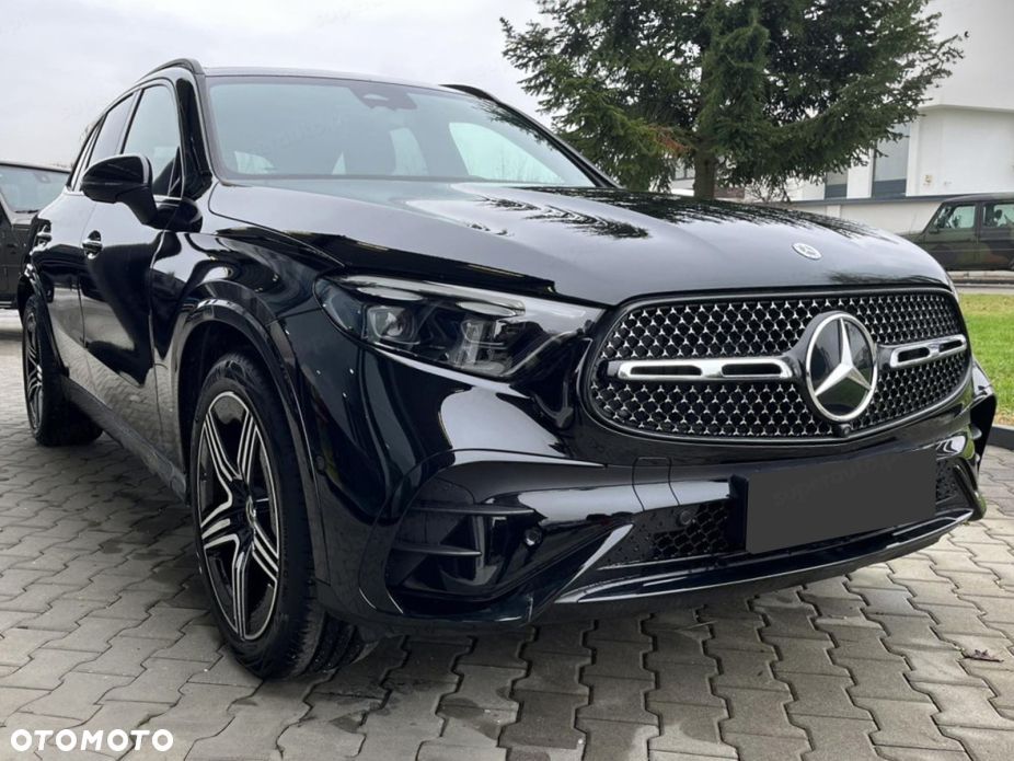 Mercedes-Benz GLC - 4