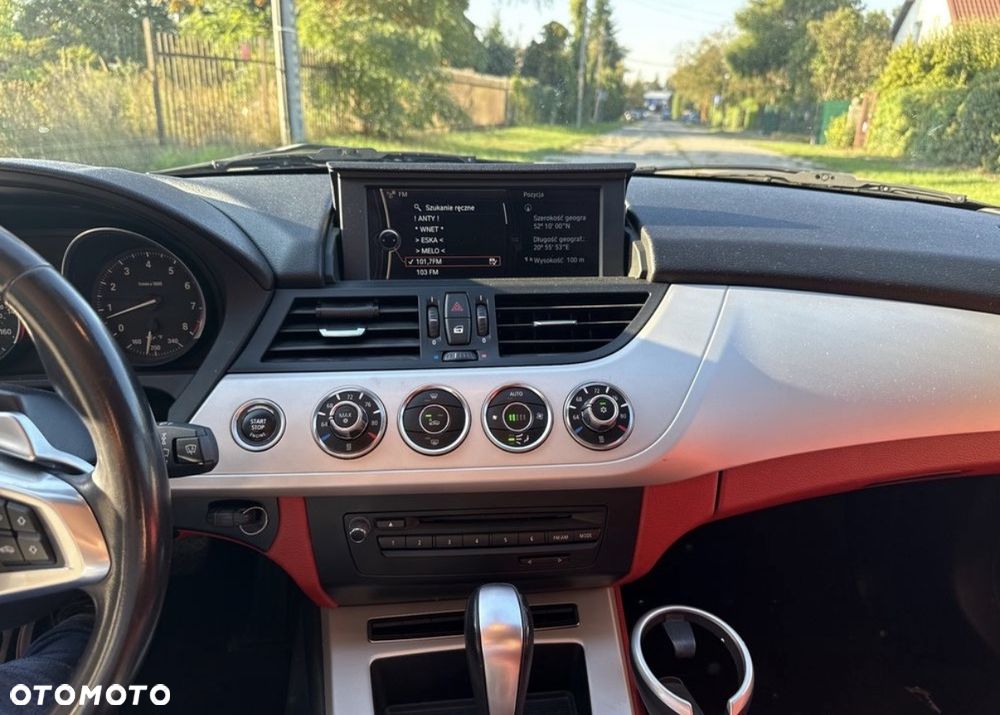 BMW Z4 sDrive30i - 13