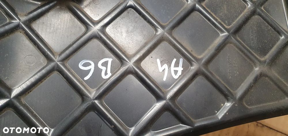 Osłona filtra kabinowego Audi A4 B6 8E1819979 - 6