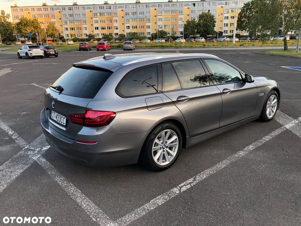 BMW Seria 5 520d - 34