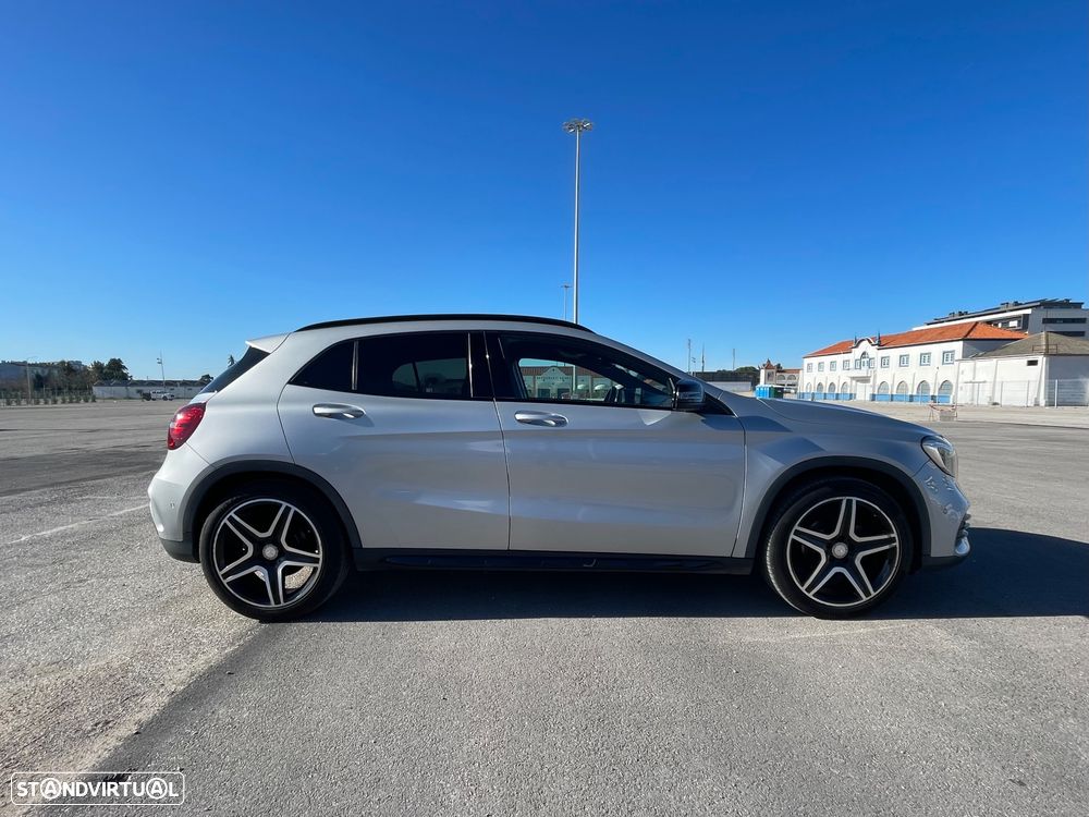 Mercedes-Benz GLA 180 d AMG Line - 4