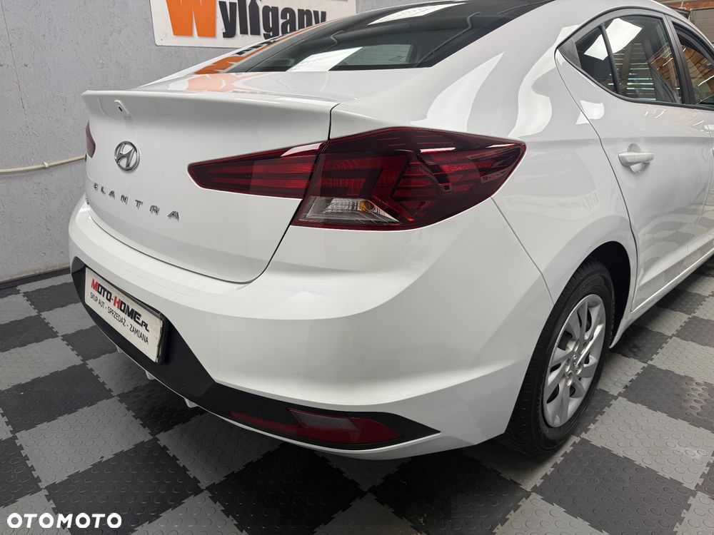 Hyundai Elantra - 19