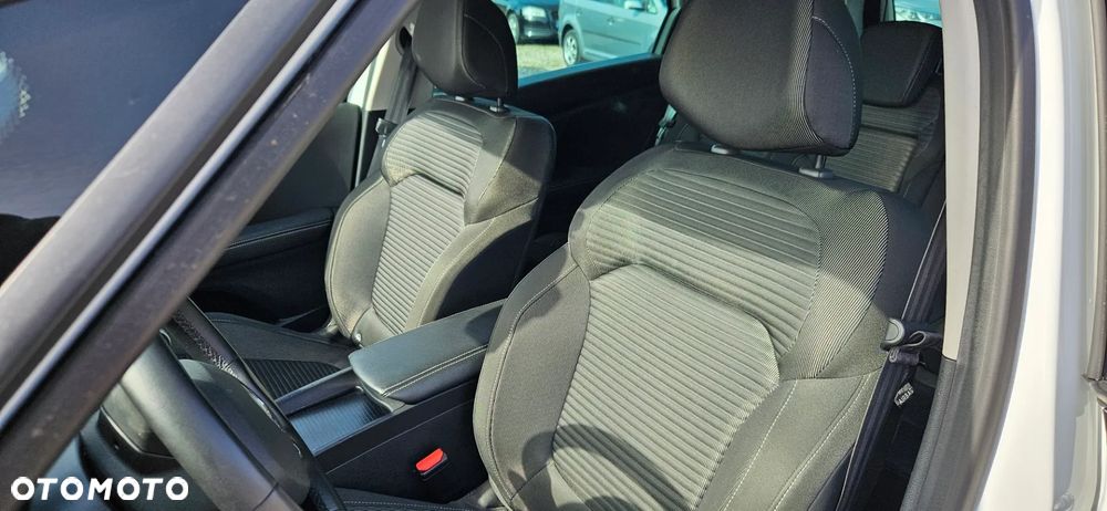 Renault Scenic BLUE dCi 120 EDC BUSINESS EDITION - 21