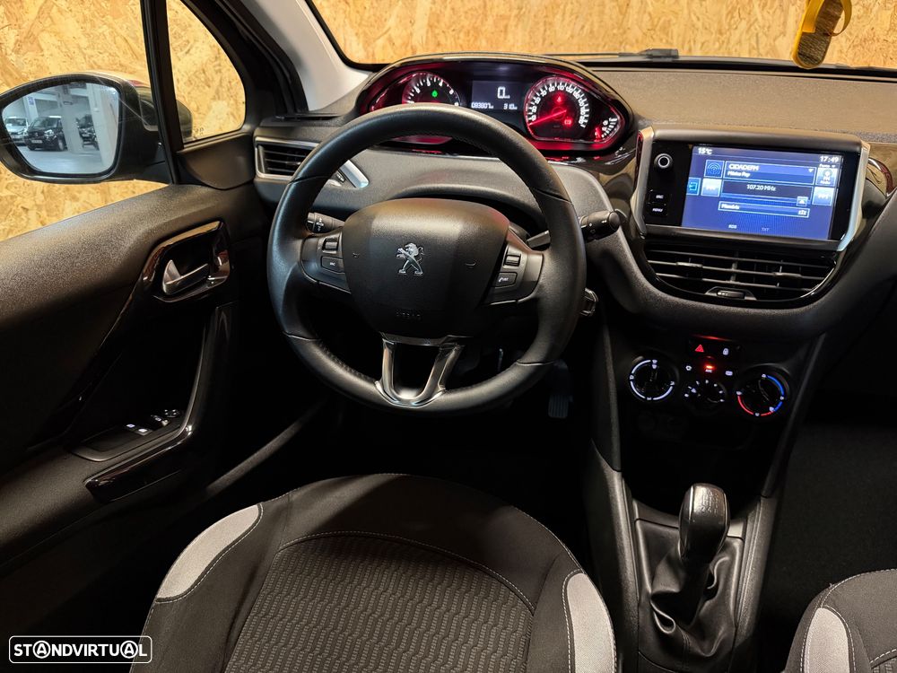 Peugeot 208 82 VTI Style - 13