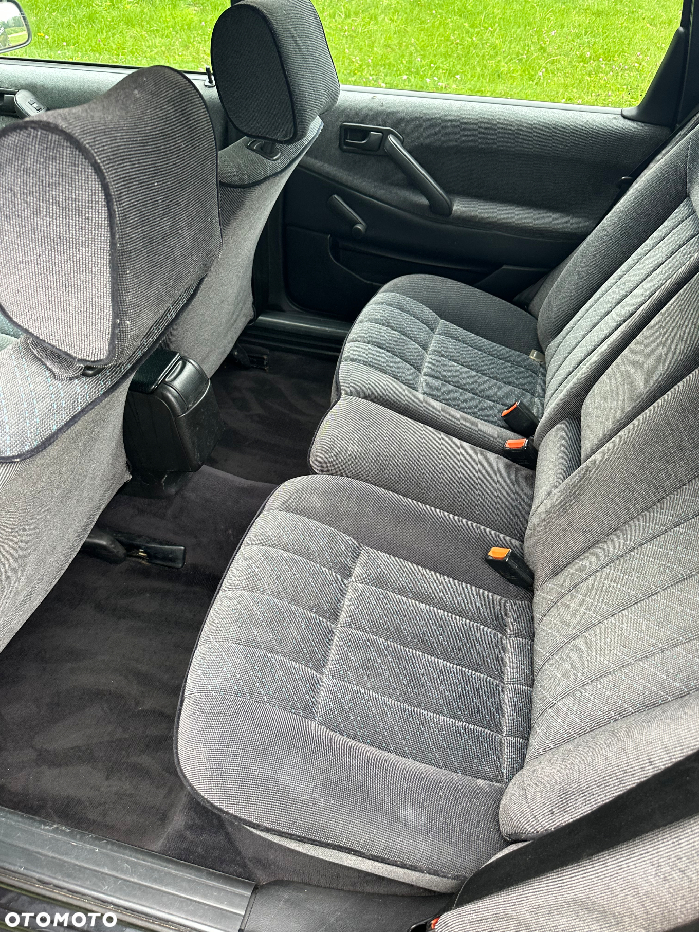 Volkswagen Passat 1.9 TD CL - 18
