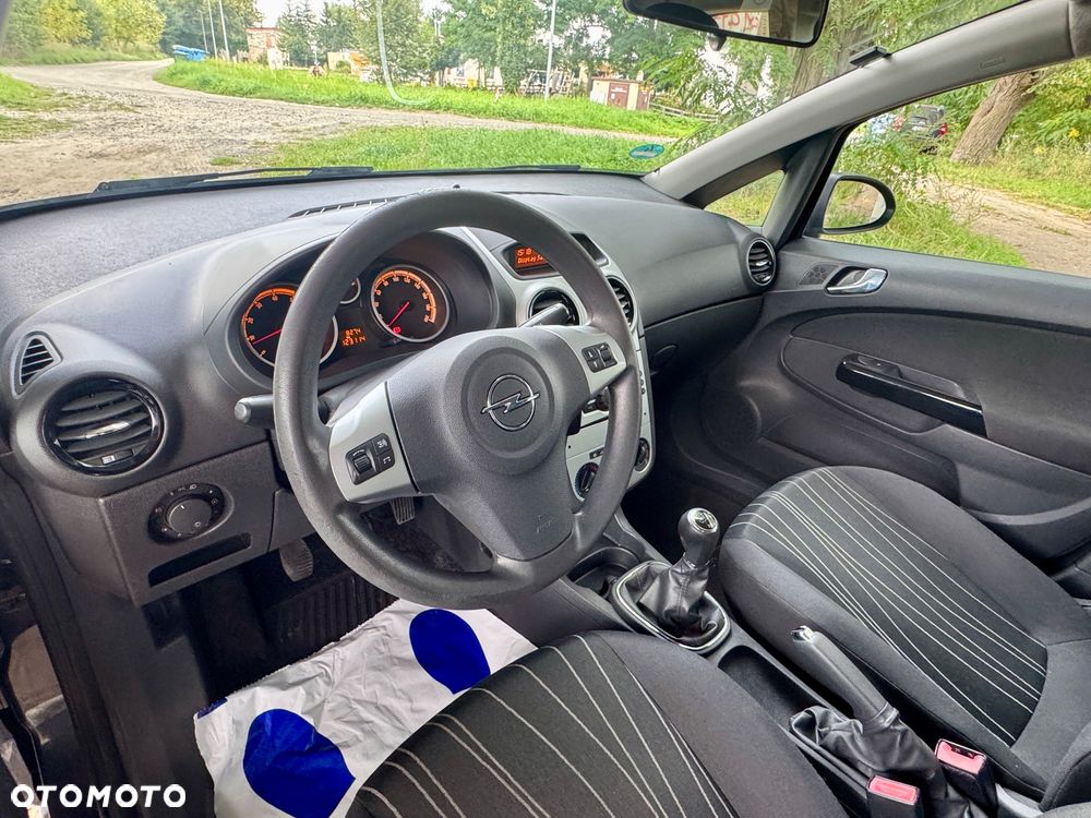 Opel Corsa 1.2 16V Innovation - 9