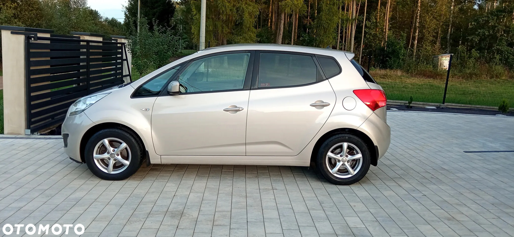 Kia Venga - 4