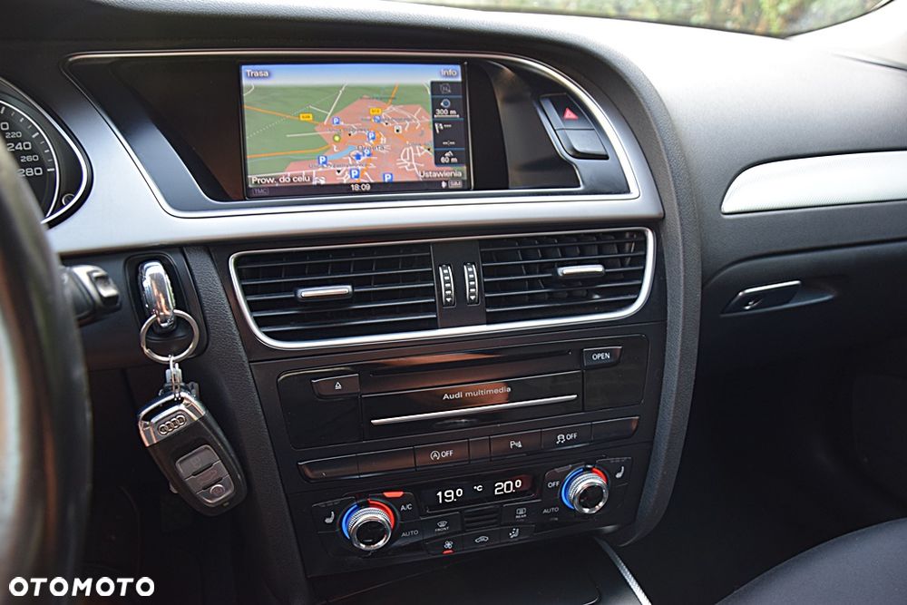 Audi A4 Avant 2.0 TDI DPF clean diesel quattro Ambiente - 17