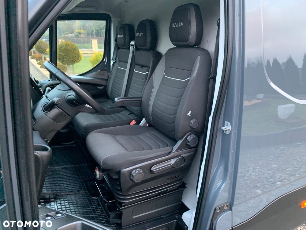 Iveco 35S18 RAMPA ZAŁADUNKOWA  L4H3 Nawigacja Kamera cofania FULL OPCJA Faktura Vat 23% - 31