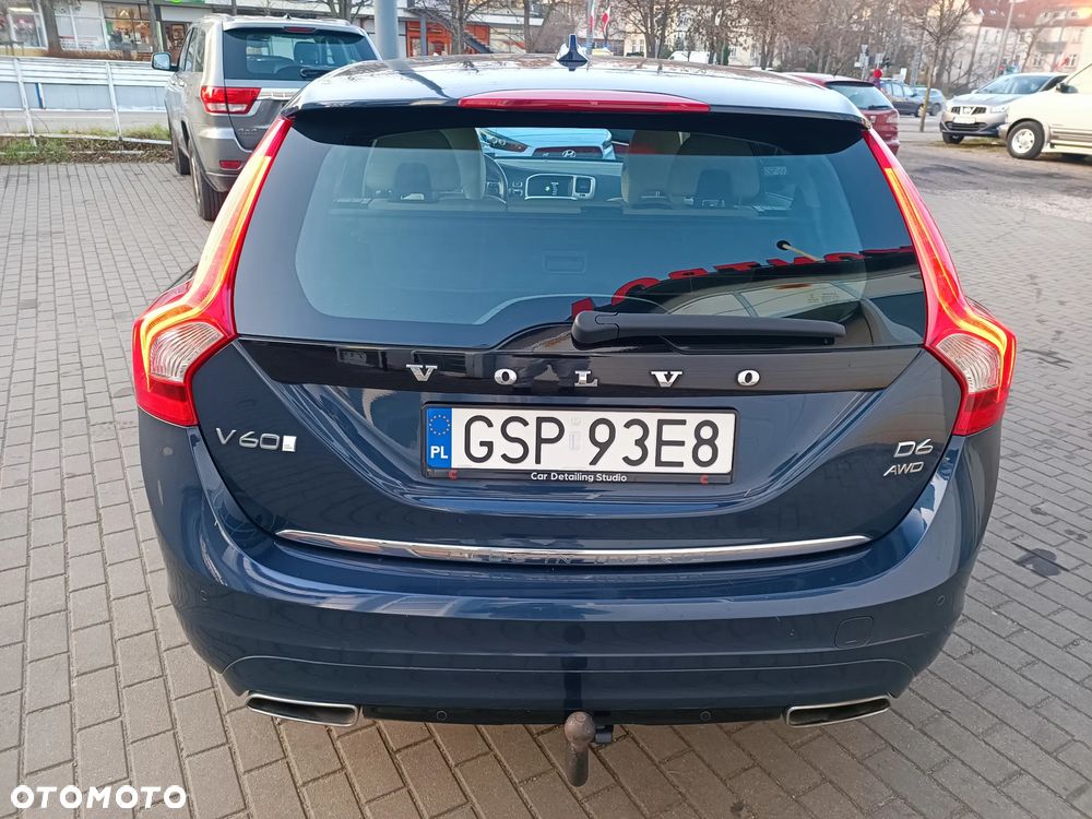 Volvo V60 D6 AWD Plug-in Hybrid Summum - 6