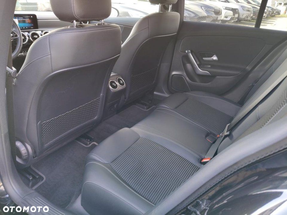 Mercedes-Benz CLA - 11