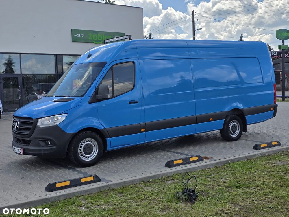 Mercedes-Benz sprinter 319 - 3