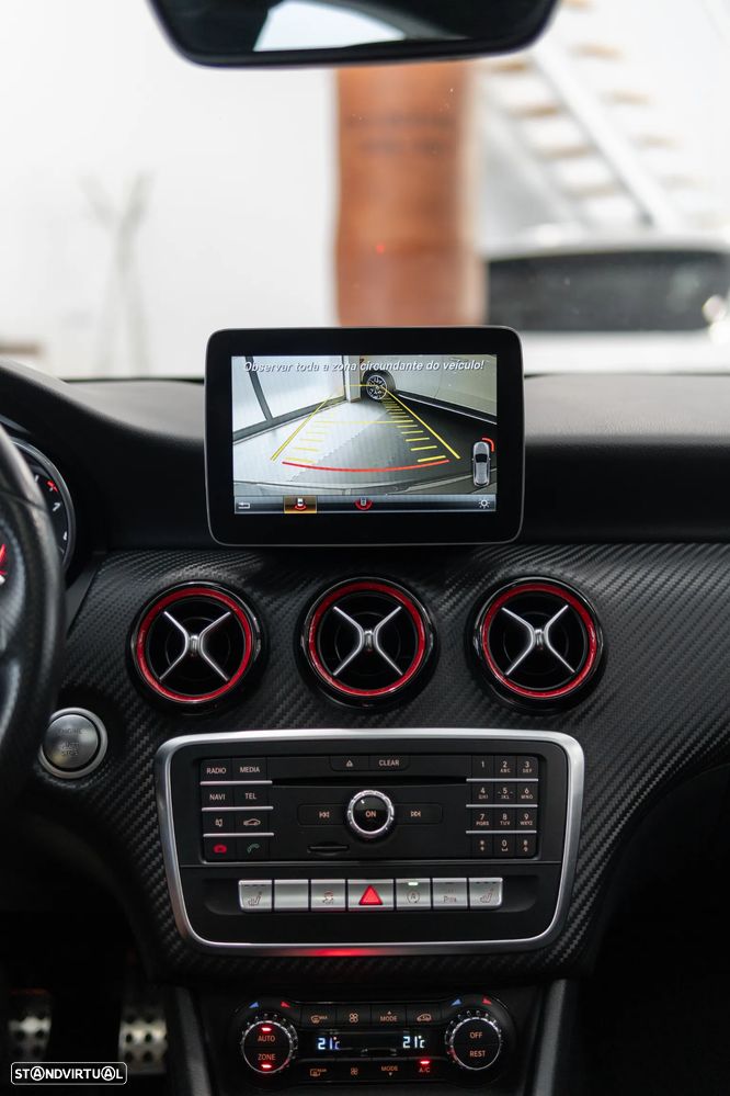 Mercedes-Benz A 45 AMG 4Matic Speedshift 7G-DCT - 44