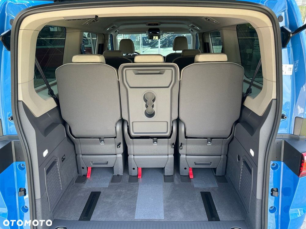 Volkswagen multivan Multivan Family L2 silnik: 2,0 l TDI SCR 150 KM / skrzynia biegów: 7-biegowa DSG rozstaw osi: 3124 mm - 27