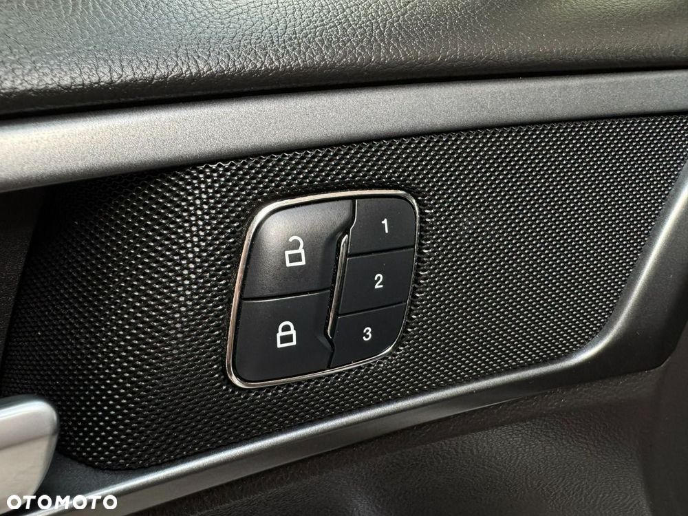 Ford Mondeo 2.0 TDCi STart-Stopp PowerShift-Aut Titanium - 17