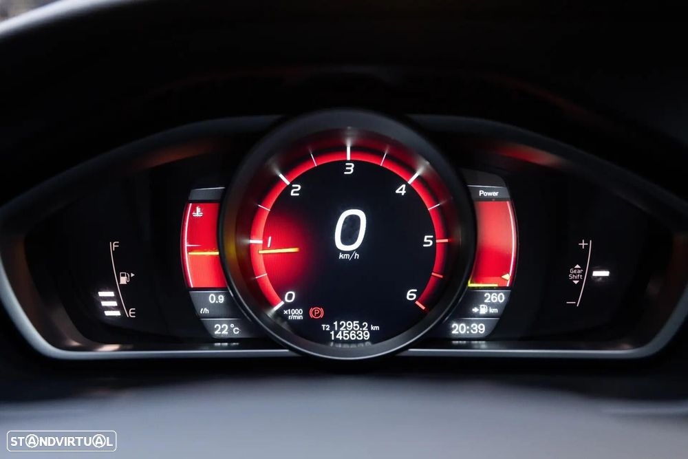 Volvo V40 1.6 D2 R-Design - 25