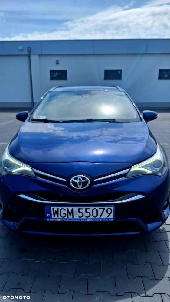 Toyota Avensis 2.0 D-4D Premium - 11