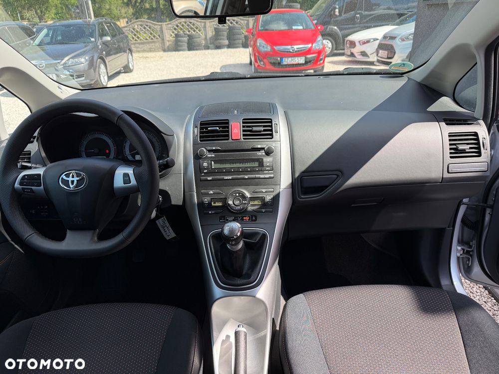 Toyota Auris 1.6 Life+ - 17