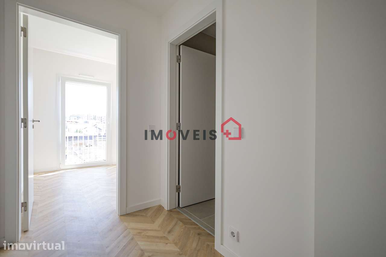 Apartamento T1, com parqueamento, no centro de Leiria - Grande imagem: 5/10