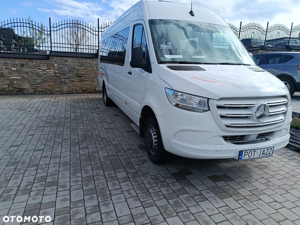 Mercedes-Benz Sprinter - 2
