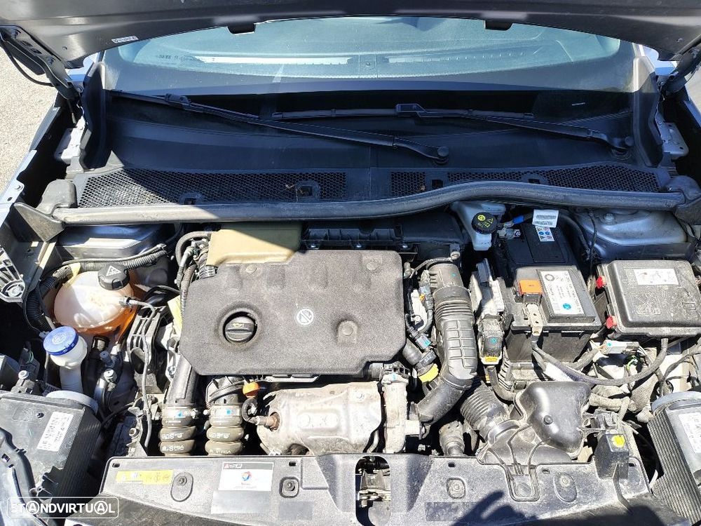 Peugeot 2008 1.5 BlueHDi Active Pack EAT8 - 22