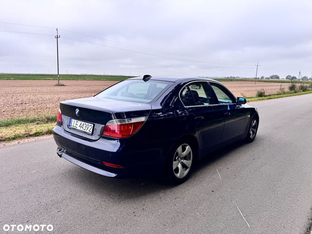BMW Seria 5 520i - 5