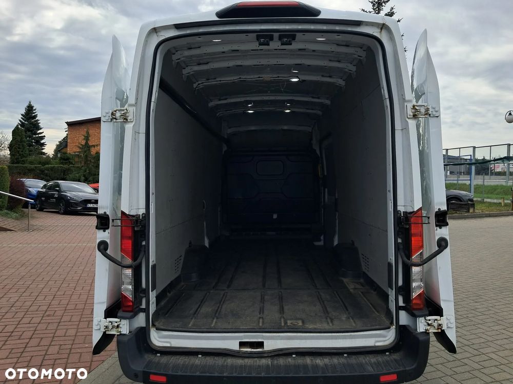 Ford Transit - 13
