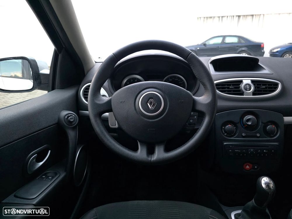 Renault Clio 1.2 16V Dynamique - 36