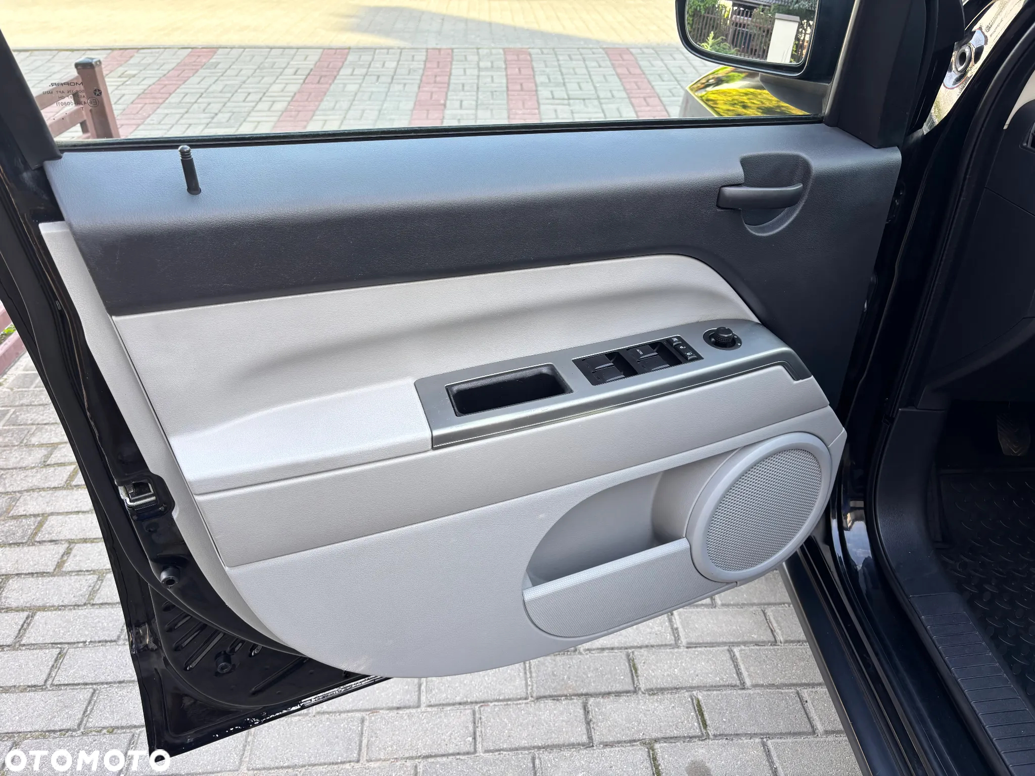 Jeep Compass - 21