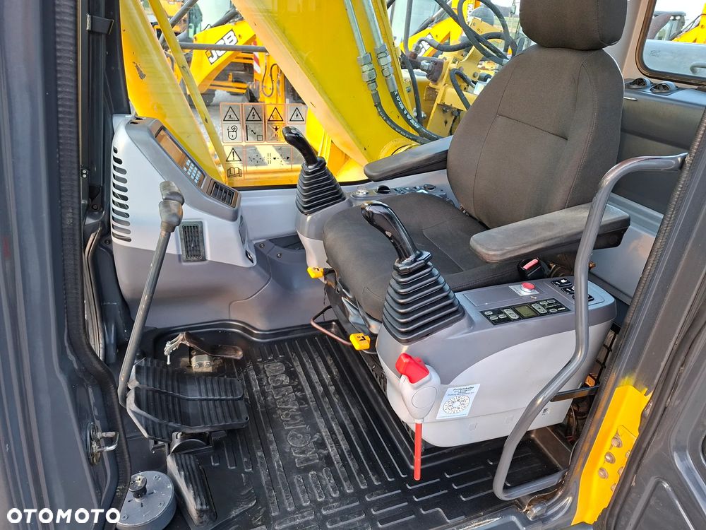 Komatsu PC210 LONG REACH - 7