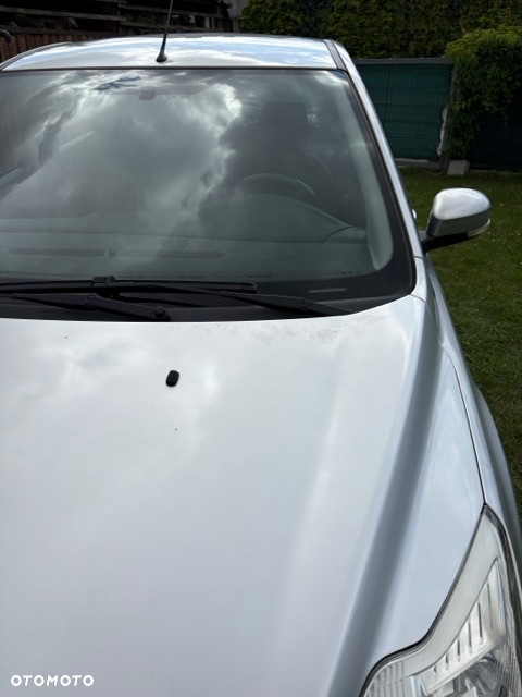Ford Focus 1.6 16V Trend - 17