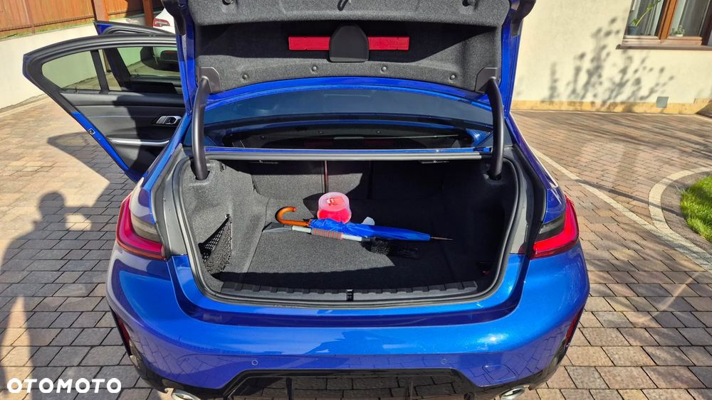 BMW Seria 3 318i - 8
