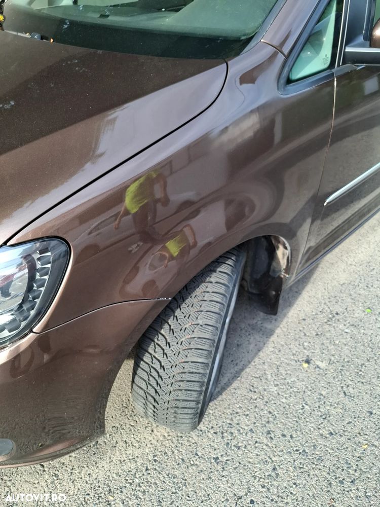 Volkswagen Touran 2.0 TDI DSG Highline - 7