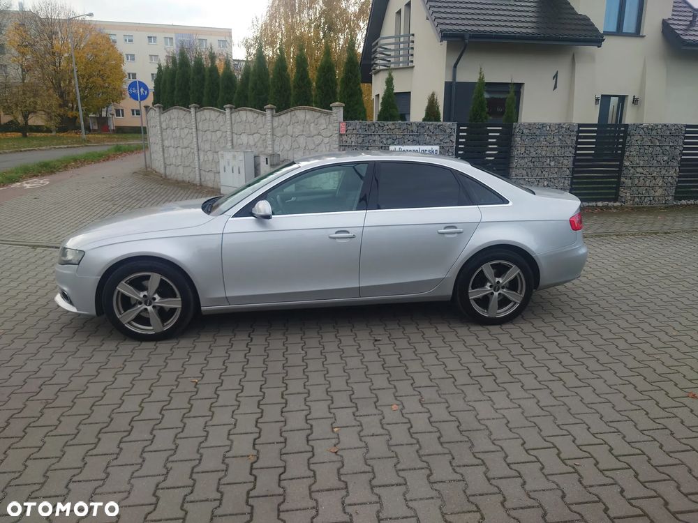 Audi A4 Limousine - 3