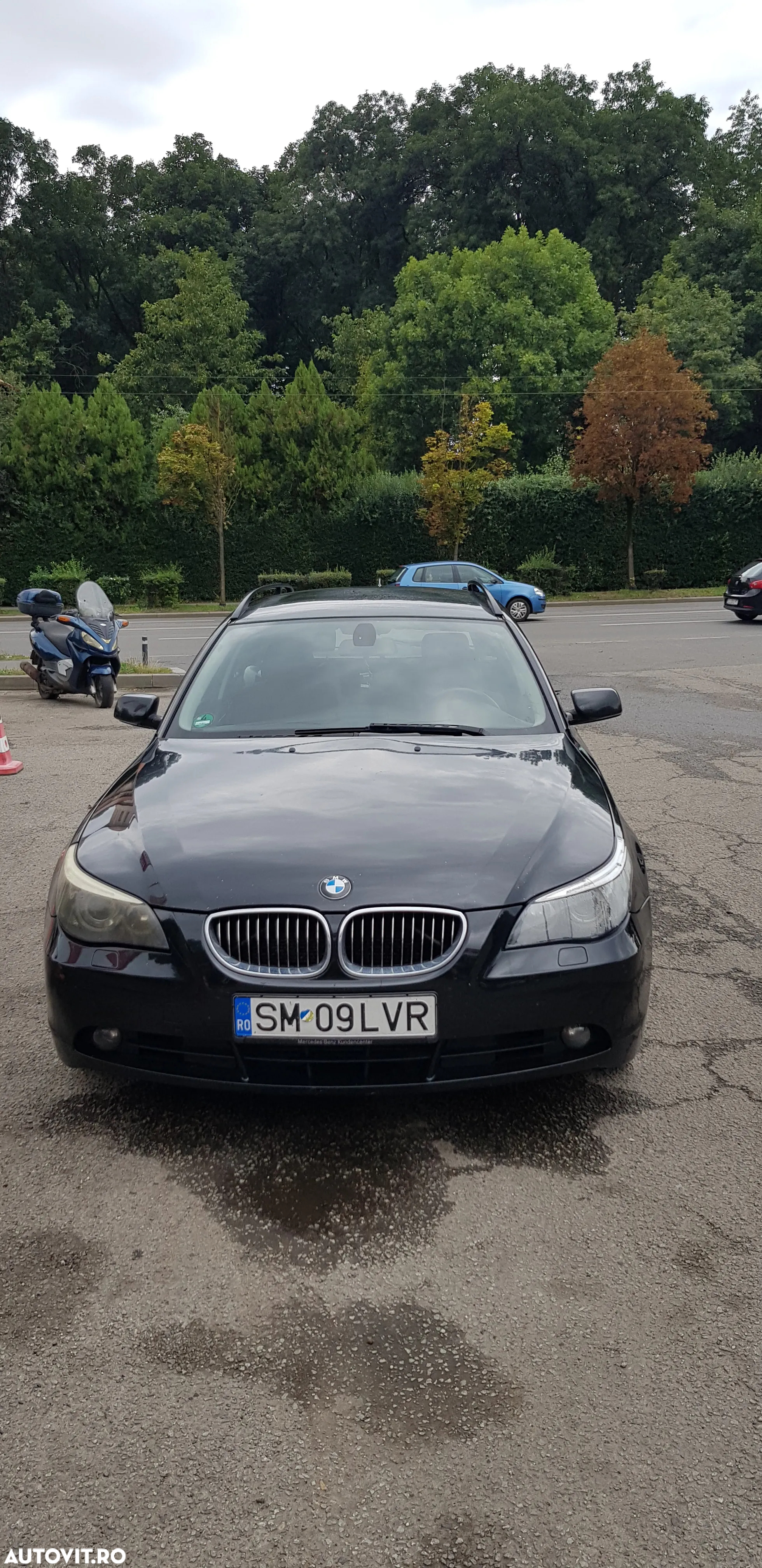 BMW Seria 5 525d Touring - 2