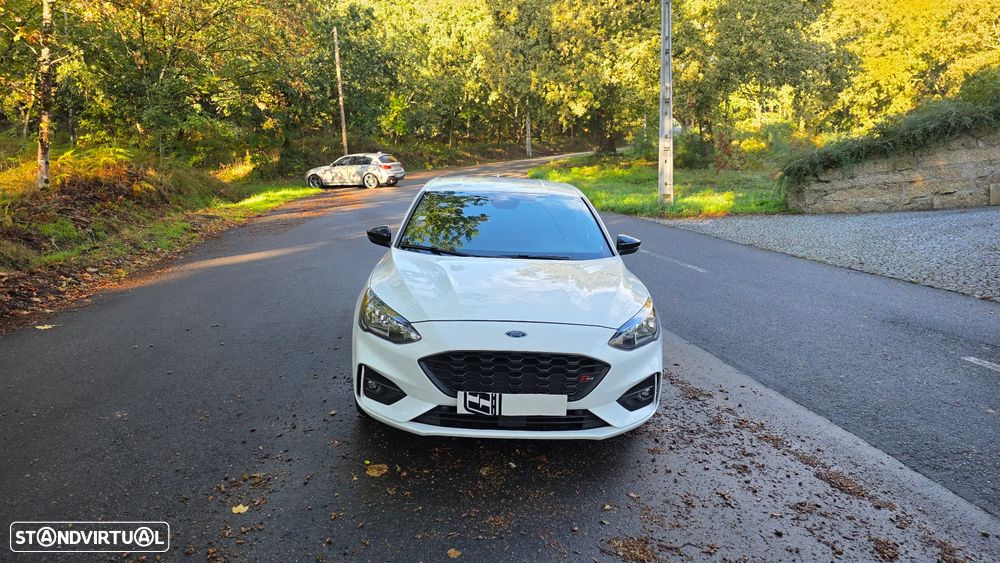 Ford Focus 1.0 EcoBoost S&S ST-LINE STYLE - 8