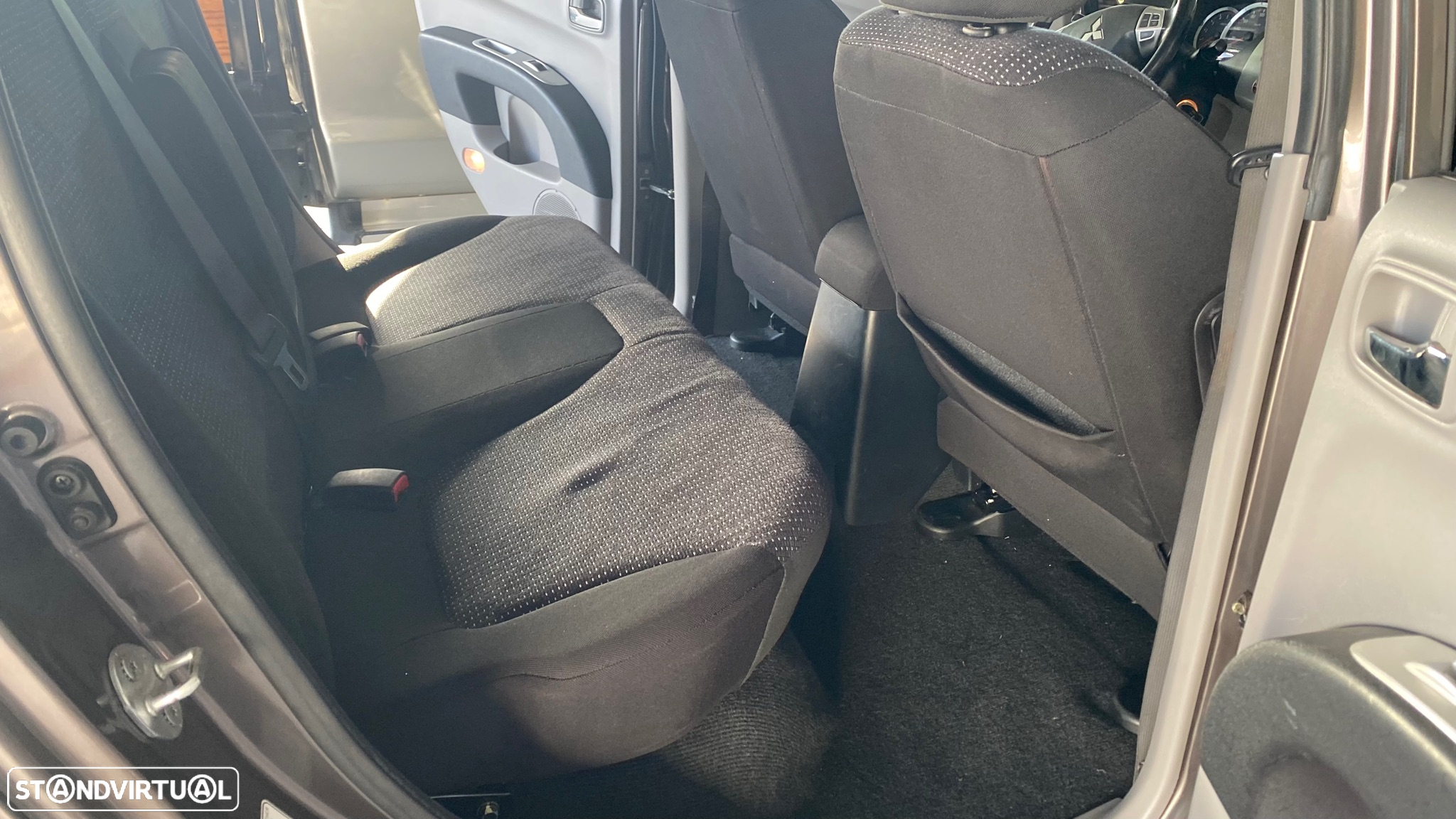 Mitsubishi L200 Pick Up 4x4 Intense Cabine Dupla - 15
