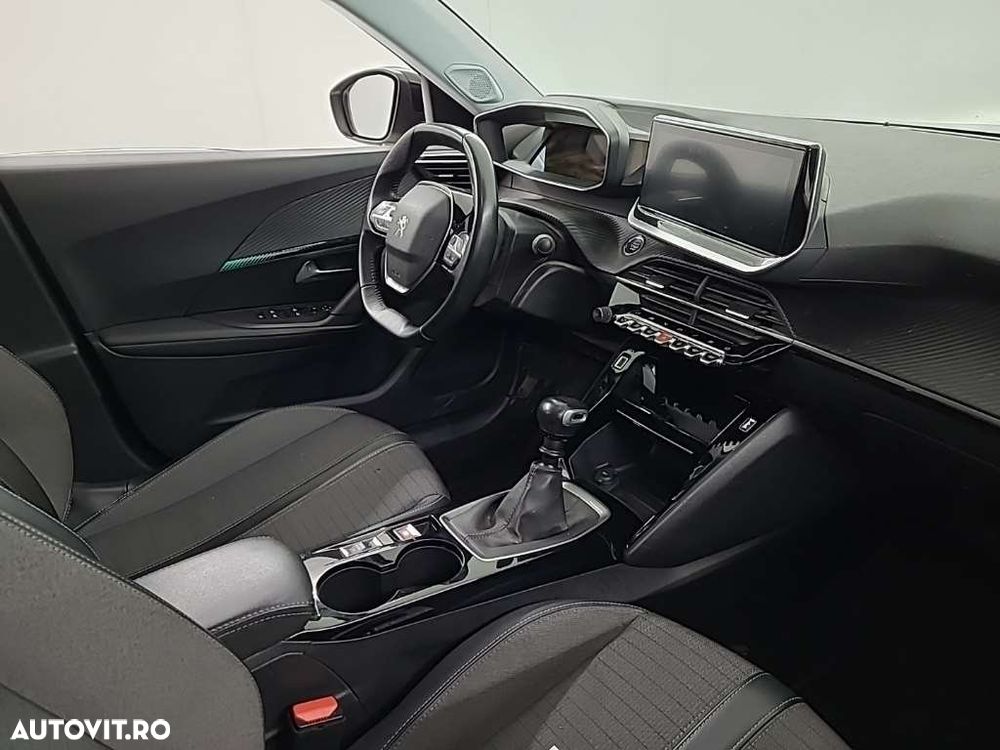 Peugeot 2008 - 5
