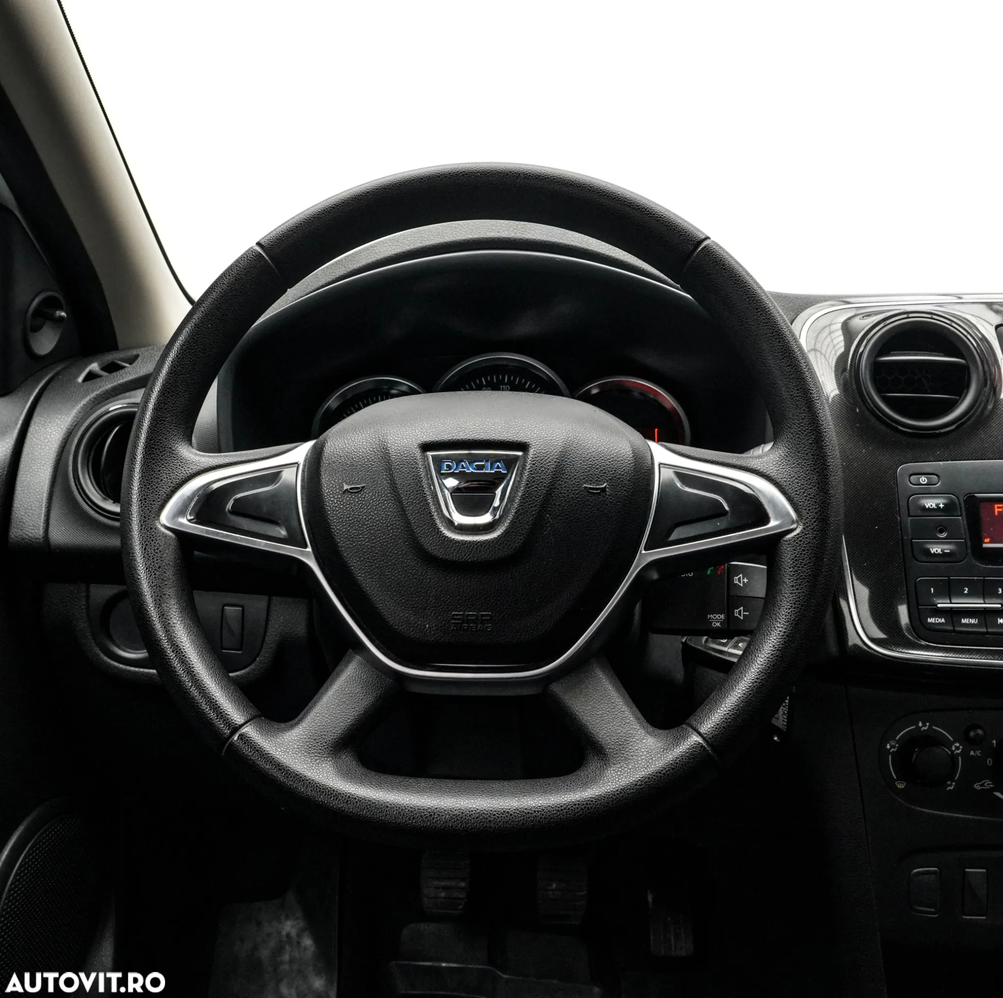 Dacia Logan ECO-G 100 Essential - 18