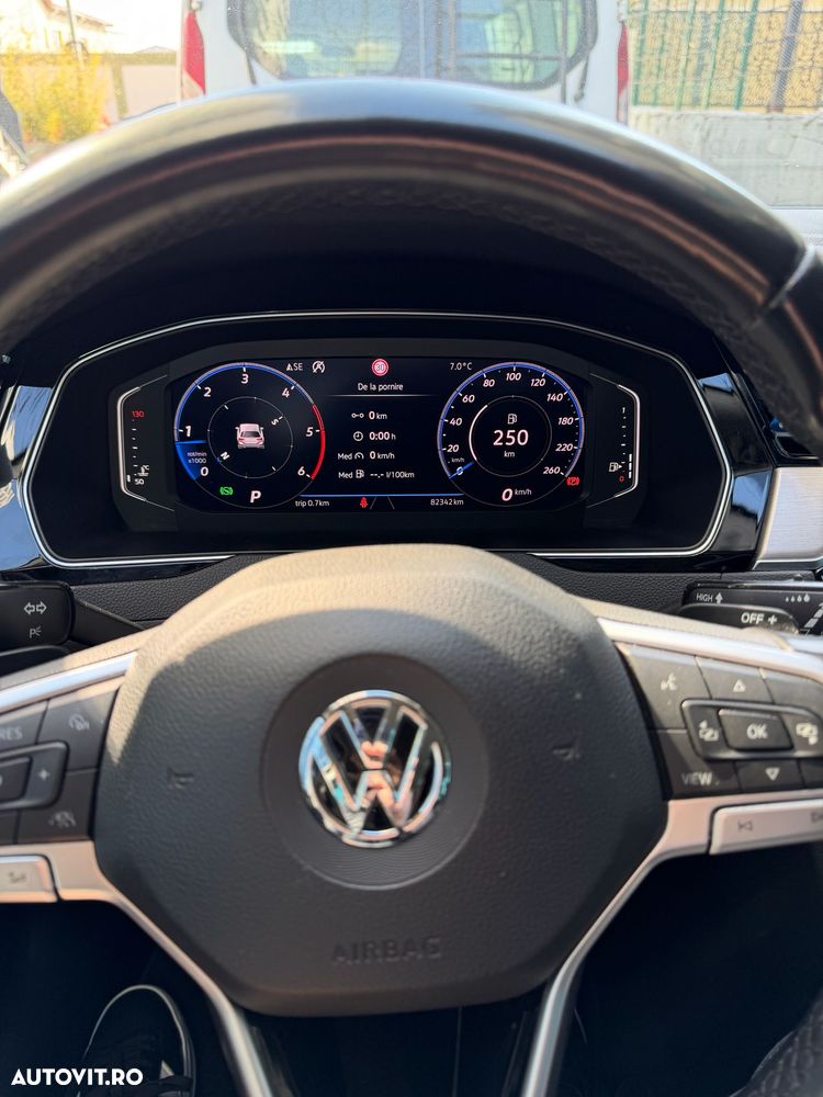 Volkswagen Passat 2.0 TDI DSG Comfortline - 5