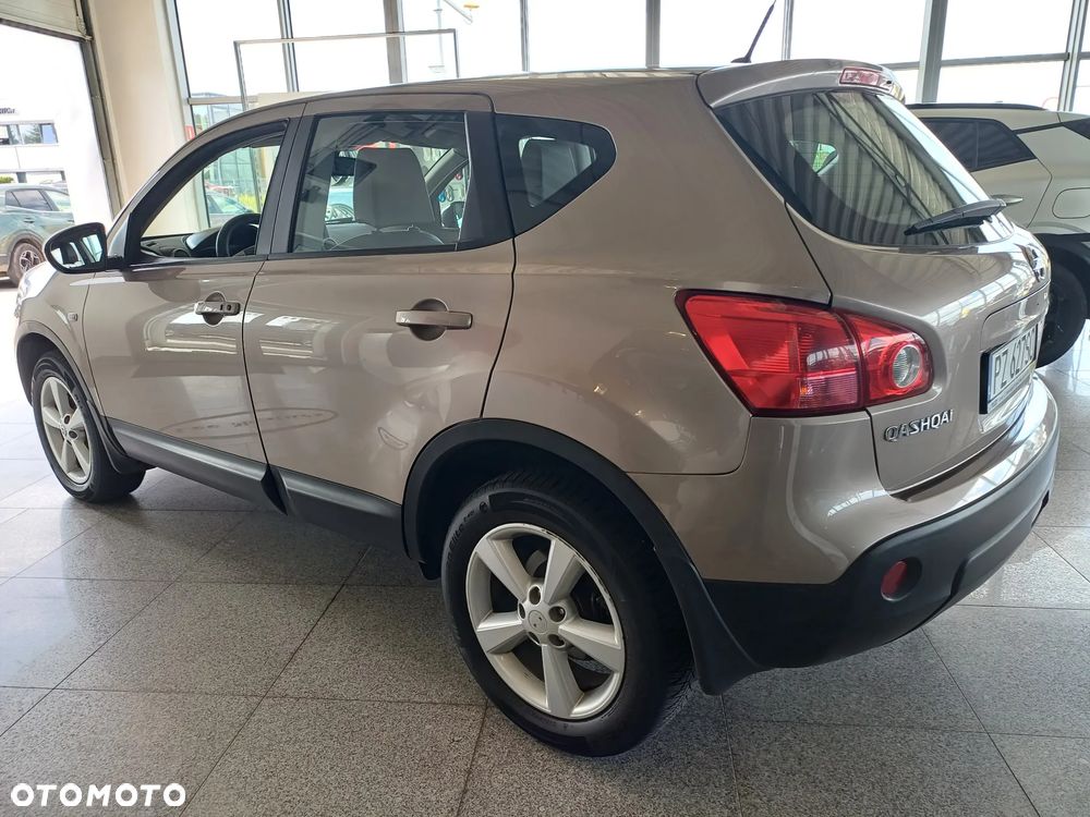 Nissan Qashqai 2.0 dCi 4x4 Tekna Premium - 5