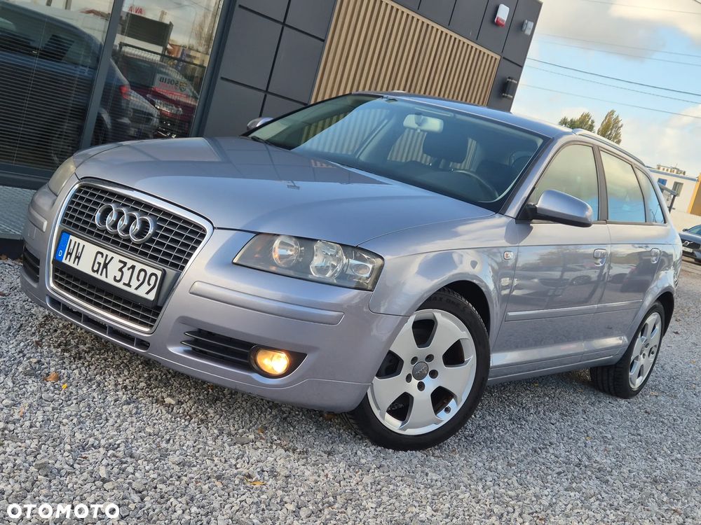Audi A3 Sportback - 1