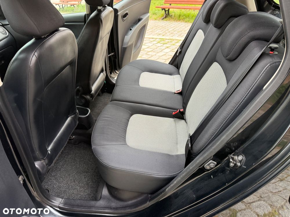 Hyundai i10 1.1 Style - 17
