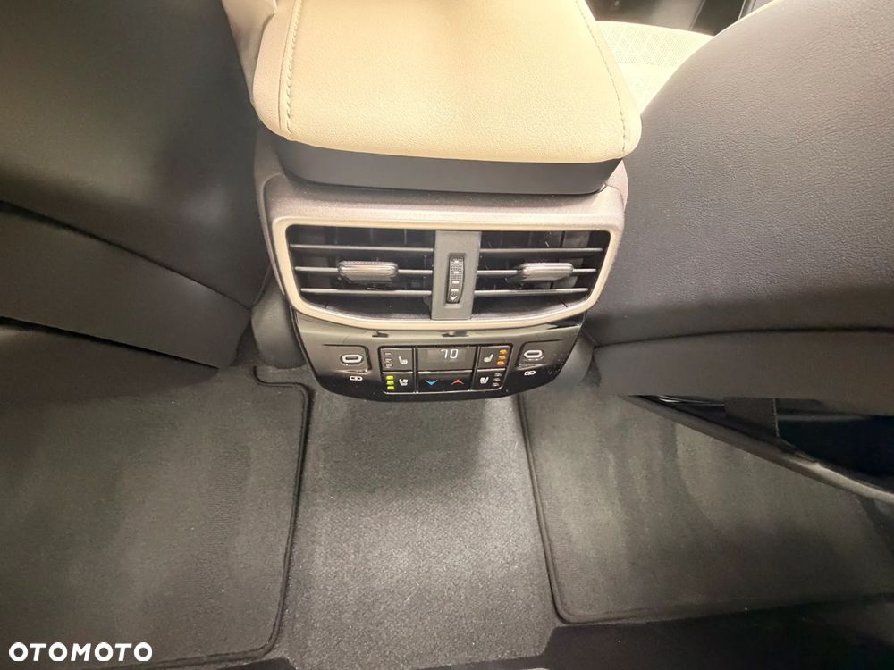Lexus RX - 18