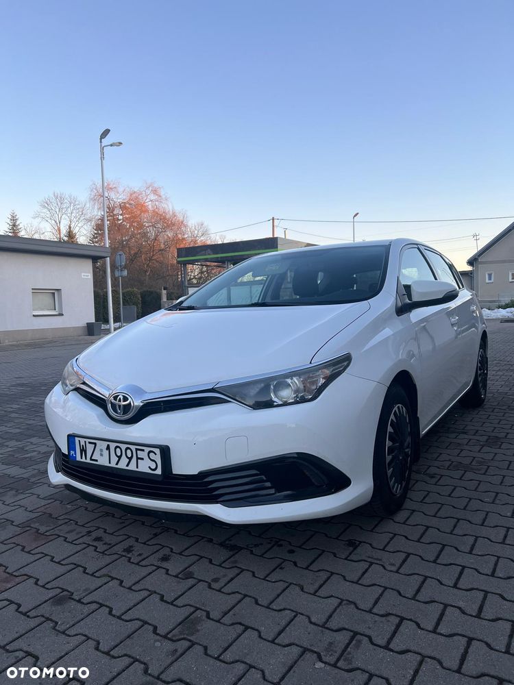 Toyota Auris 1.4 D-4D Comfort - 1