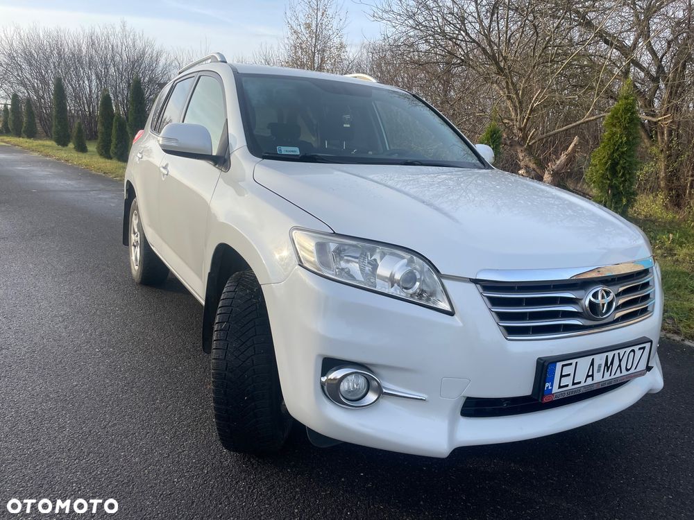 Toyota RAV4 - 2