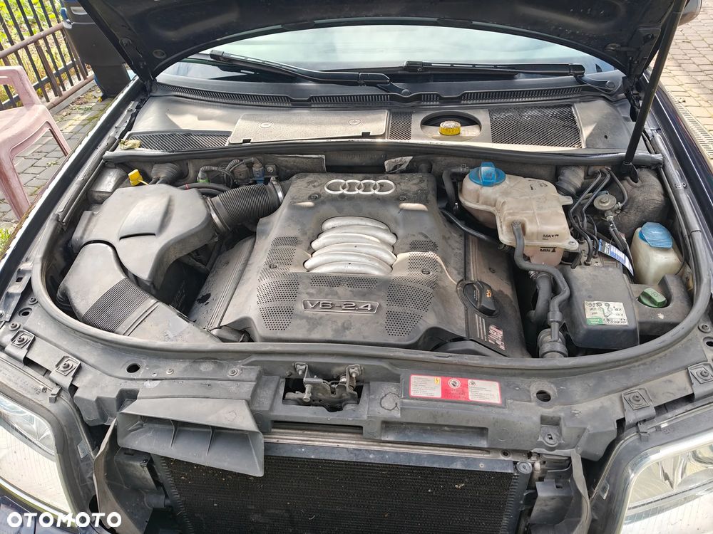 Audi A6 Avant 2.4 Multitronic - 12