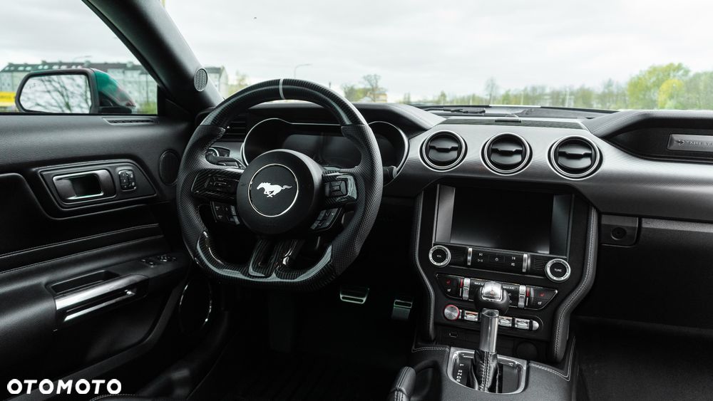 Ford Mustang - 20