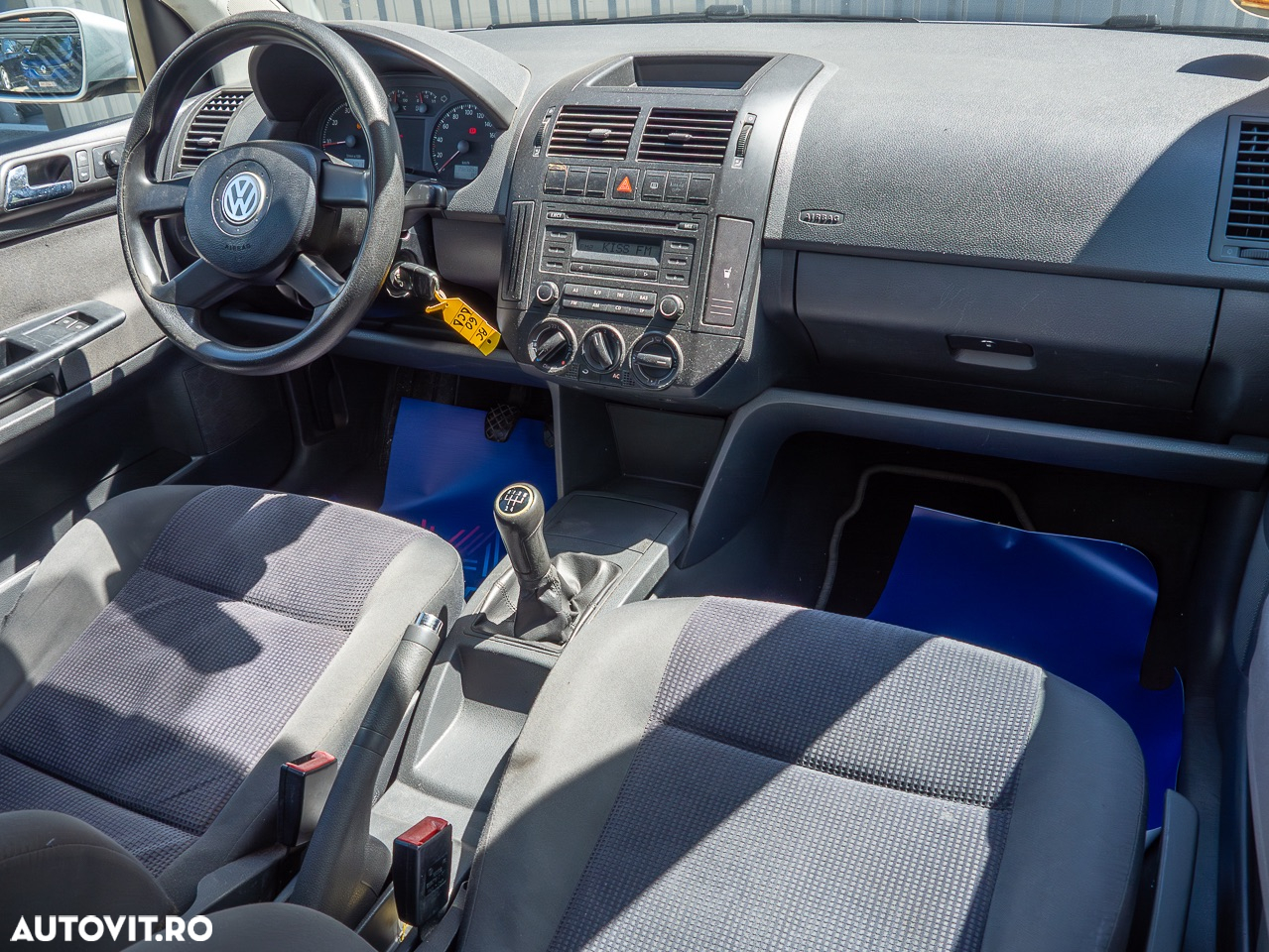 Volkswagen Polo 1.2 Attractive - 5