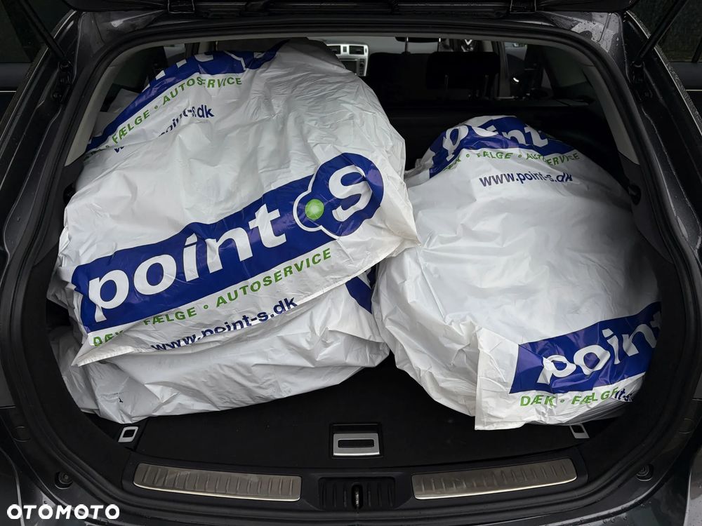 Toyota Avensis 1.8 Premium - 33